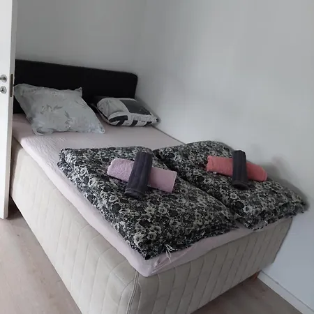 Isabella 7 Personers Hus 아파트 히링